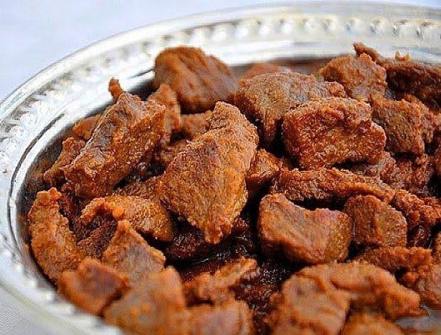 Kurban etini dağıtır mısınız yoksa buzdolabında mı saklarsınız?