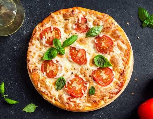 Gece gece pizza yenir mi?