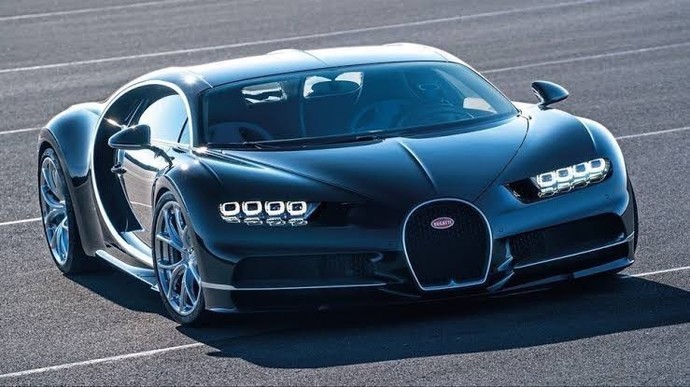 Kızlar Ferrari'si olan erkekle sevgili olur musunuz?