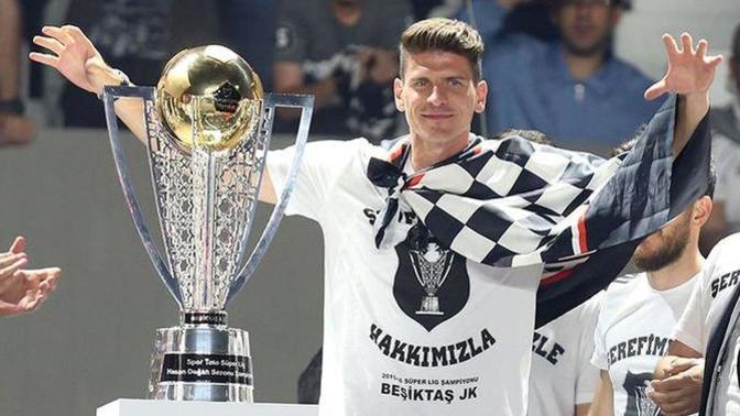 Mario Gomez, 37 yaşında! Mario Gomez'i başarılı buluyor musunuz?