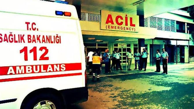 Adana'da 50 kişi hastanenin acil servisini bastı. Sağlık çalışanlarına yönelik bu öfke ve şiddetin sebebi nedir?