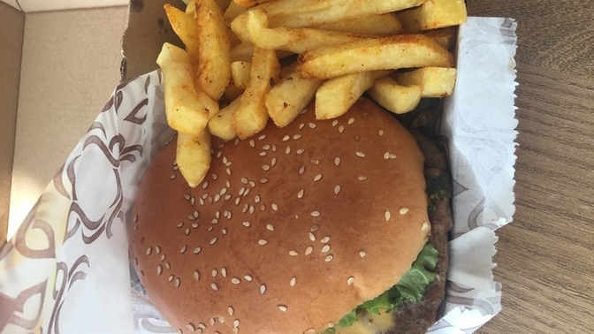 En sevdiğin hamburgerci hangisi?