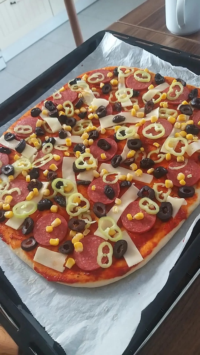 Pizza yaptım, fırına atacağım. Nasıl olmuş?