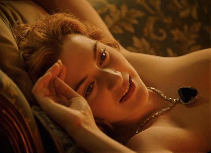 Partnerin tarafından nude fotoğrafının çekilmesi sende nasıl bir his uyandırır?