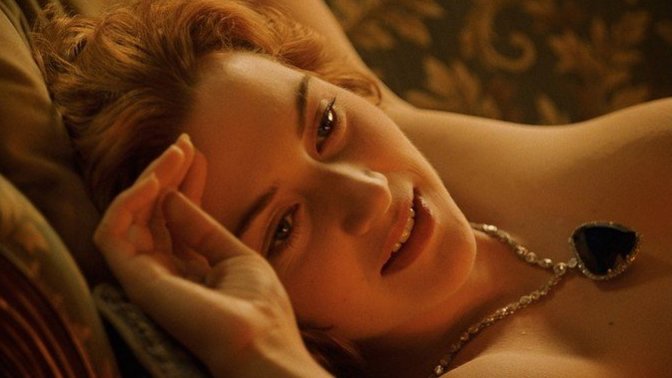 Partnerin tarafından nude fotoğrafının çekilmesi sende nasıl bir his uyandırır?