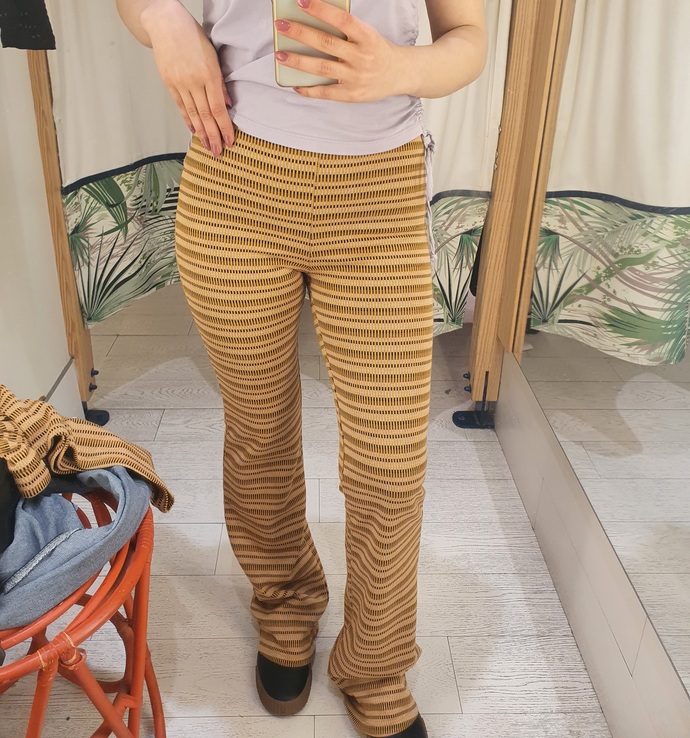 Arkadaşlar pantolon güzel mi sizce? Paçasını kestireceğim?