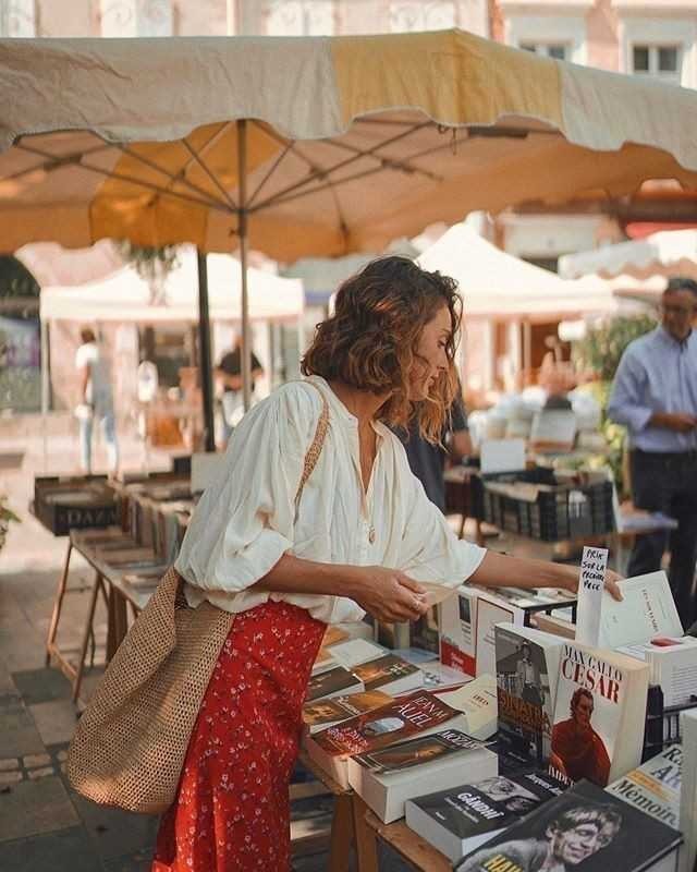 Sevgiliyle kitapçı gezilir mi?