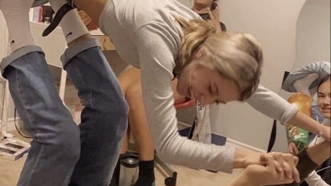 Sevdiğiniz kişi size çılgınlık yapalım dese ona eşlik eder misiniz?