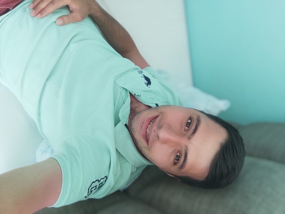 Anın fotoğrafını bizimle paylaşır mısın?