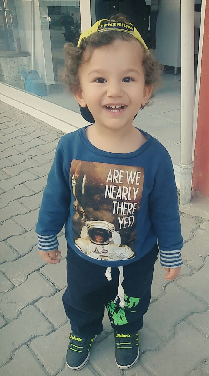 Sizce oğlum nasıl yakışıklı mı?