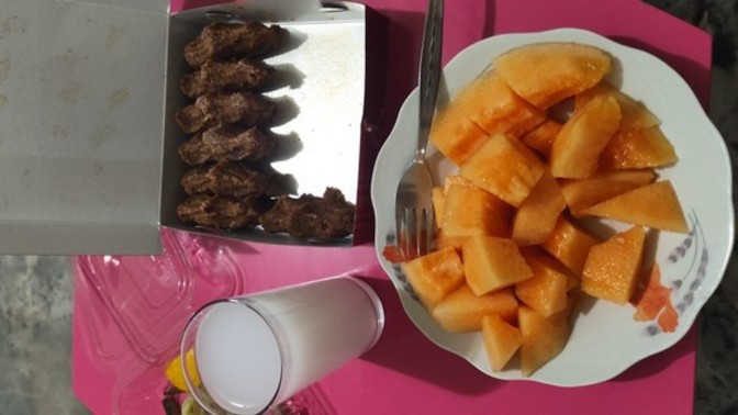 Rakının yanında ne olmaz ise öksüz gider?