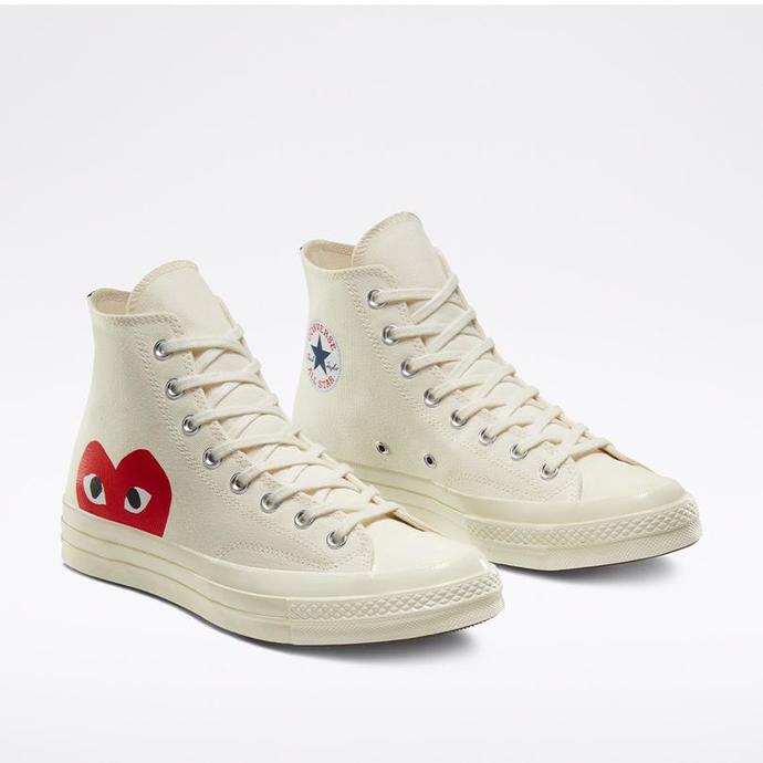 Nike Blazer mı Comme des Garçons Converse mı?