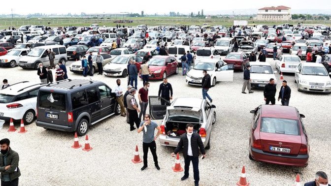 Araba alırken nasıl bir yol çizersiniz?