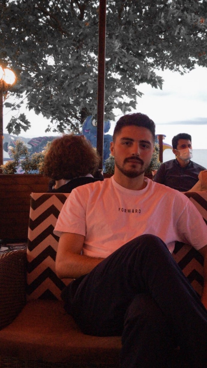 Bana içecek tavsiye edin de garsona söyleyeyim?