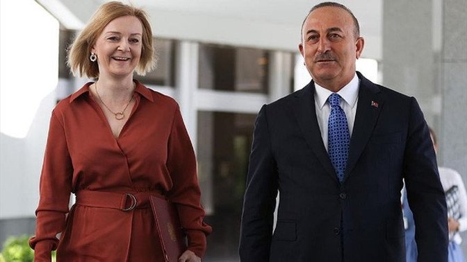 İngiltere'nin başbakan adayı, mültecileri Türkiye'ye yollamayı vadediyor. Avrupa'nın tampon bölgesi miyiz?