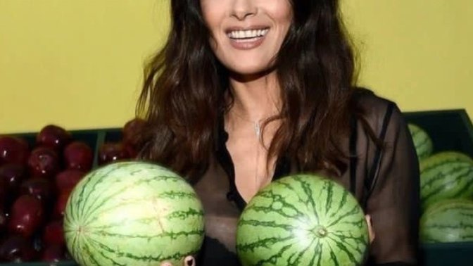 Salma hayek denince aklına gelen, hayalinde canlanan nedir?