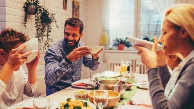 Evde yemek mi, dışarıda yemek mi?