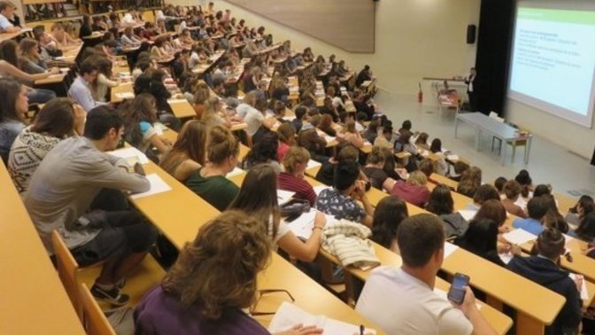 Üniversitede en arkadaş olunmayacak tip nedir?