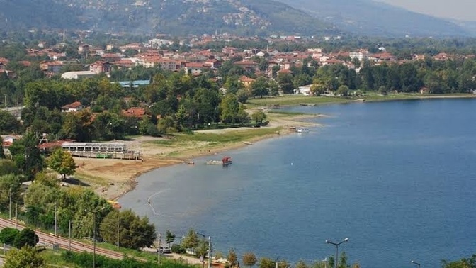 Sakarya ve çevresinde gezilip görülecek yerleri bilenler yazabilirler mi acaba?