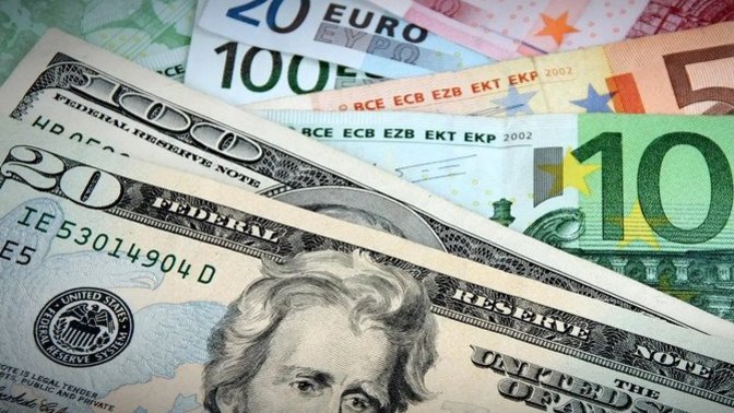 Sizce Dolar ve Euro 10 TL'nin altına kaç sene sonra düşer?