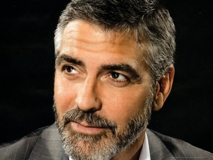 Maskulen sert bakıslı erkekleri çekici ve hoş bulur musunuz?