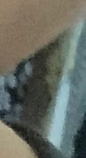 Galerimde fotoğrafıma bakarken yakınlaştırıp bu detayı gördüm bu paranormal bir şey mi?