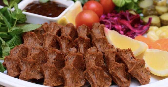 Bu saate çiğ köfte gömer misiniz?