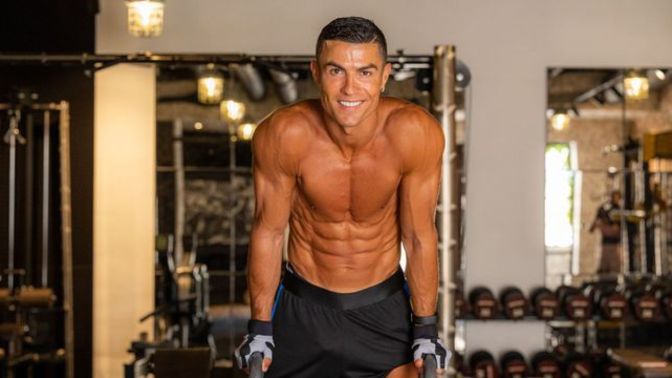 Kendine kulüp arayan Ronaldo, Atletico Madrid'e yakın! Sizce hangi kulübe gitmeli?