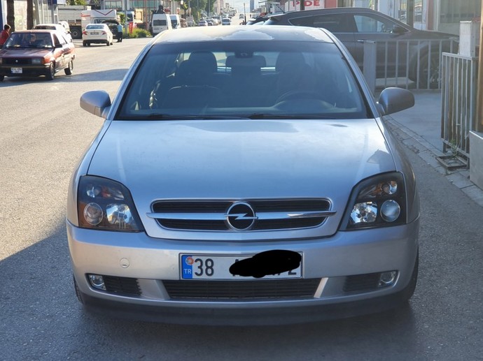 Son kez bir araba kullanacak olsaydın, hangi marka/modeli kullanmak isterdin?