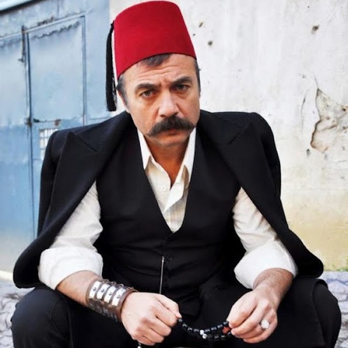 Oktay Kaynarcanın hayat verdiği favori dizi karakteriniz hangisi?