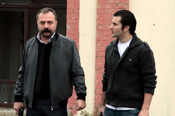 Oktay Kaynarcanın hayat verdiği favori dizi karakteriniz hangisi?