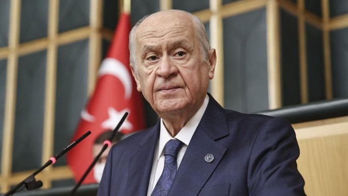 Hangi siyasetçiyi daha başarılı buluyorsunuz?