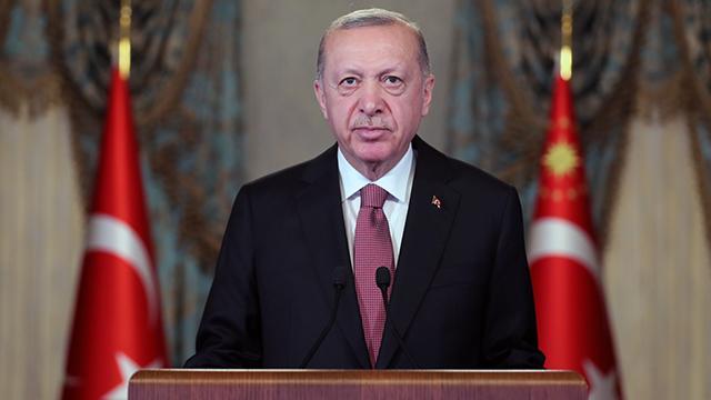 Hangi siyasetçiyi daha başarılı buluyorsunuz?