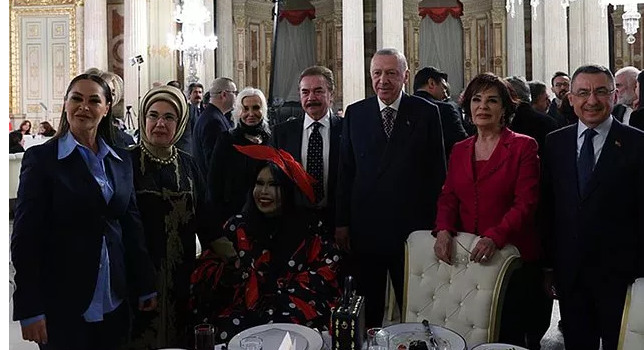 Bazı sanatçıların iktidara yakınlığı hakkında neler düşünüyorsunuz?