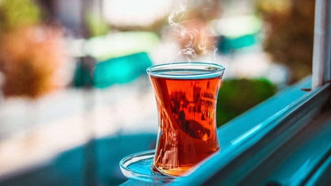 Çay demli mi yoksa açık mı içilmeli?