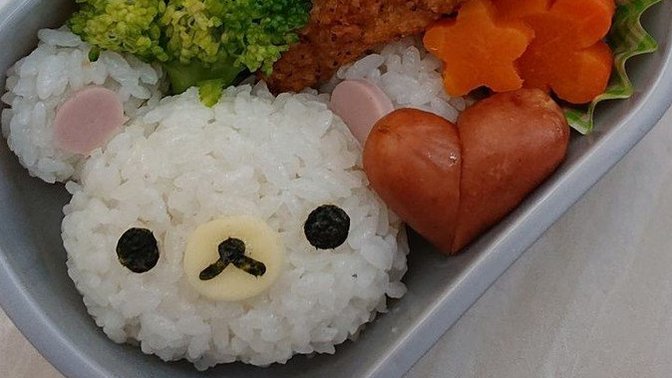 Yemek yapmayı biliyor musunuz? Bide yemeyi mi daha çok seversiniz, yedirmeyi mi (anneannem kesin yedirmeye bayılıyo bide aşçı)🌮😄?