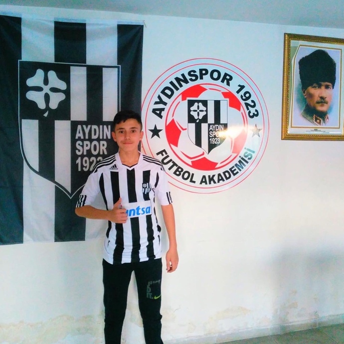 Tekrar başladım 3 sene sonra futbola. Bu fotoğraflar 2016/2019 arası çekildi, 2019 sonları bıraktım. En fazla hangi ligde oynarım?