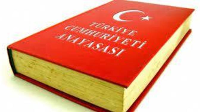 Sizce yeni anayasa yapılır mı?