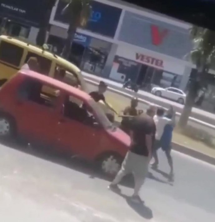 Aydında güreşçi trafikte tartıştığı kişiyi komalık etti! Neden sakin kalamıyoruz?