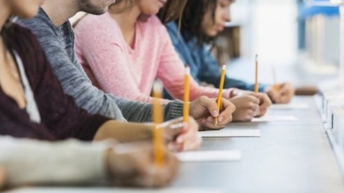 KPSS sınav giriş yerleri açıklandı. Aranızda KPSS'ye hazırlananlar var mı?