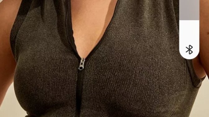 Bu tshirtün üzerine hangi pantolunu aliyim?