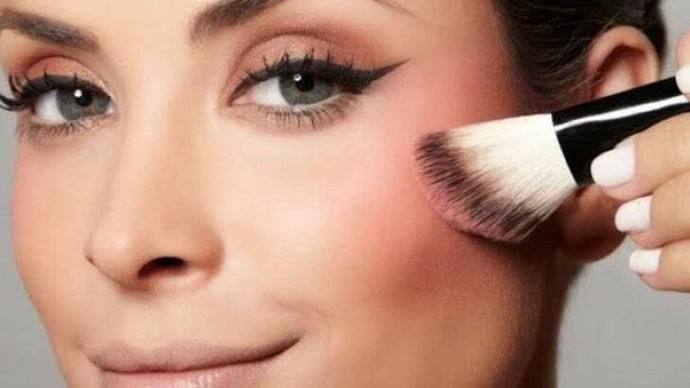 Cilt tonuna uygun allık seçimi nasıl olmalı?