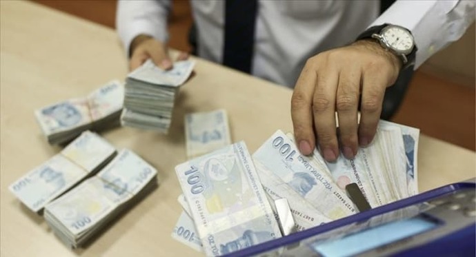 KKTC’de kamu maaşlarında: 15 bin lira üzeri alan herkesten %20 kesilecek. Siz bu konuda ne düşünüyorsunuz?