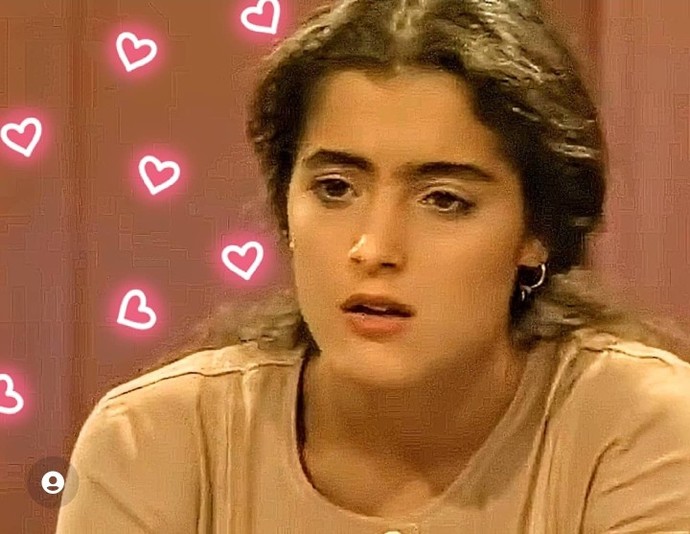 Her kadın kaşlarını aldırmak zorunda mıdır?