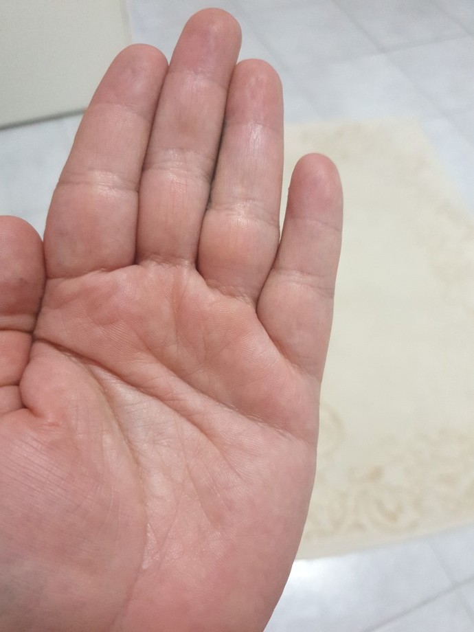 El falı baktırmak isteyen var mı?