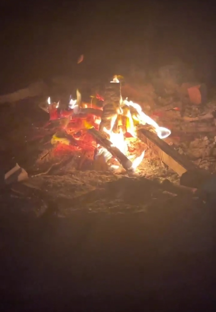 Boyle bir gecenin ardından gelen yorgunluk, mide sorunsalı ışığa duyarlılık 🤮