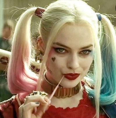 Harley Quinn saçı çok mu marjinal görünüyor?