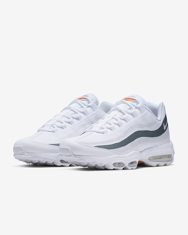 Nikenin hangi ayakkabısı hoşunuza gidiyor?