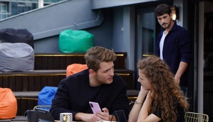 Kıskanan kişi güvensizlikten mi yoksa öz güvensizlikten mi kıskanır?