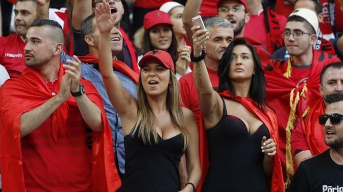 Kadınlar mı daha çok spor zevki veriyor yoksa erkekler mi?